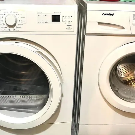 Jocy Spacious 3 Bed With Private Parking Ideal For Groups קסטלמרה די סטביה